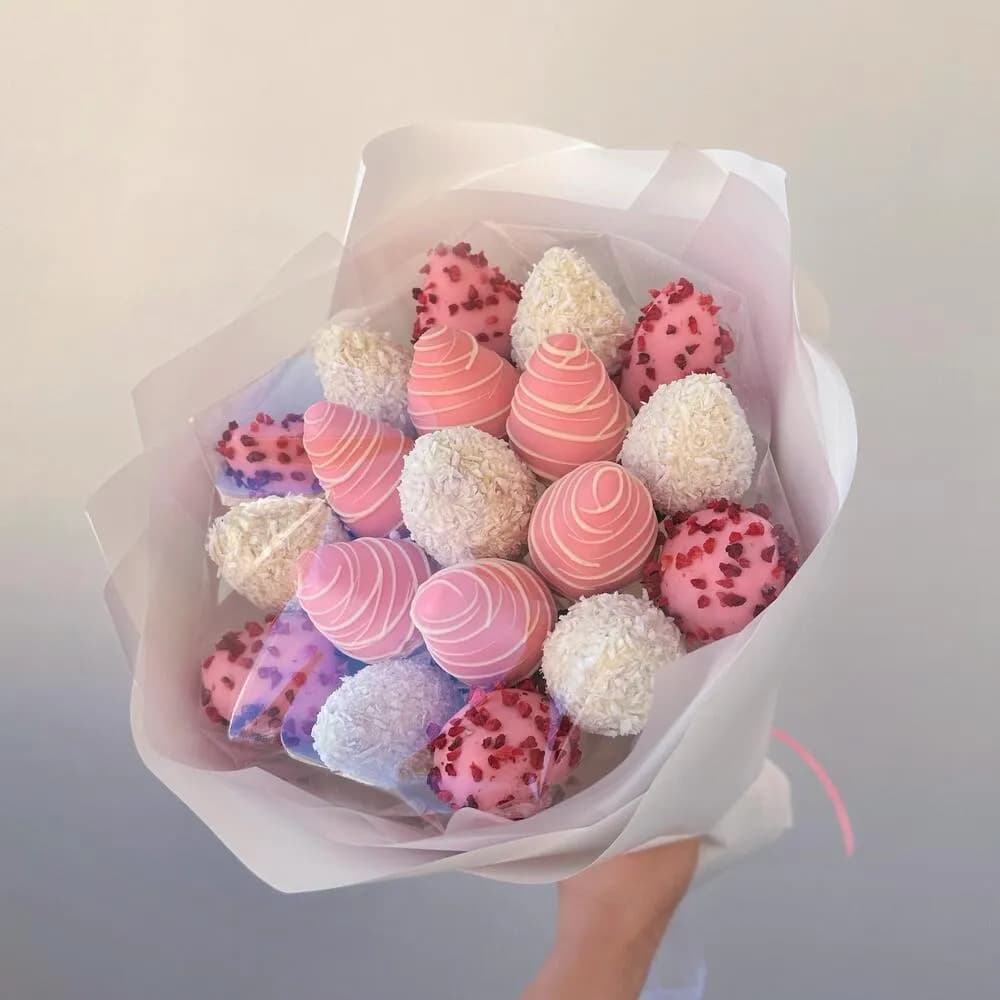 Букет клубники в бельгийском шоколаде – оригинальный сладкий подарок